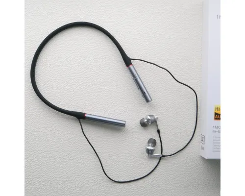 Беспроводные наушники 1MORE Triple Driver BT In-Ear Headphones Беспроводные наушники 1MORE Triple Driver BT In-Ear Headphones
