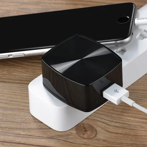 Сетевая зарядка Hoco C26 Quick Charge Qualcomm QC3.0 EU