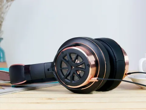Наушники 1MORE Ceramic Triple Driver Over Head