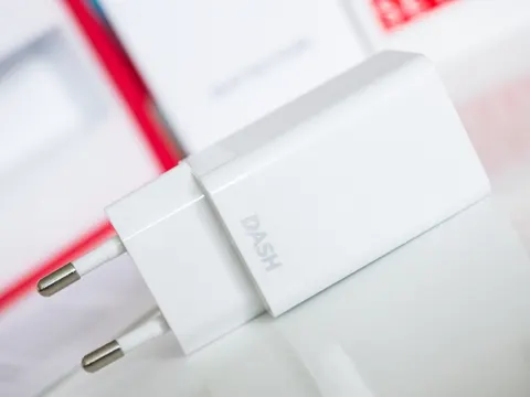 СЗУ OnePlus Dash Charge Power Adapter (EU)