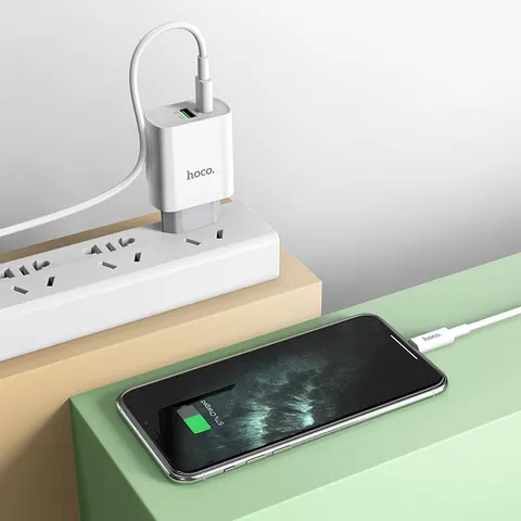 Сетевое З/У Hoco C80A Rapido Type-C PD+QC3.0 + кабель Lightning