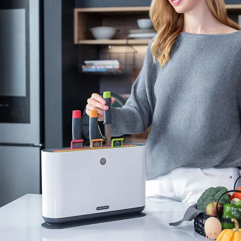 Стерилизатор + Набор ножей и досок Morphy Richards Knife Chopping Board Sterilizer MR1000