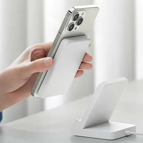 Внешний аккумулятор с беспроводной зарядкой и магнитным креплением Xiaomi Magnetic Wireless Charger 5000 mAh