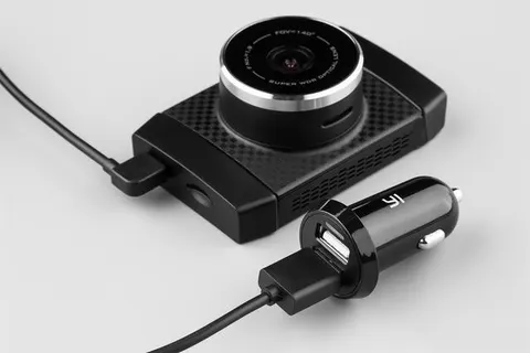 Видеорегистратор Xiaomi Yi Ultra Dash Camera
