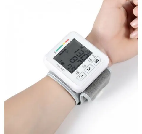 Портативный тонометр на запястье Electronic Blood Pressure Monitor