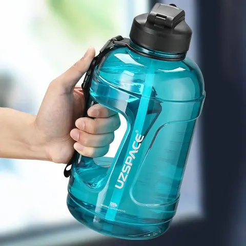 Бутылка для воды UZSpace 2300ml (6064)