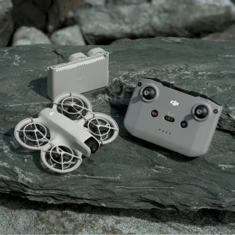 Квадрокоптер DJI Neo Fly More Combo
