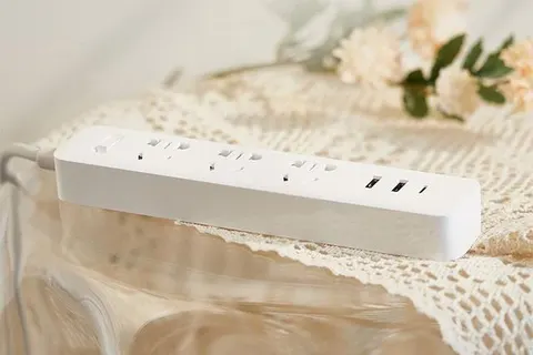 Удлинитель Xiaomi Mi Power Strip 3 розетки, 3 USB 20W PD Type-C