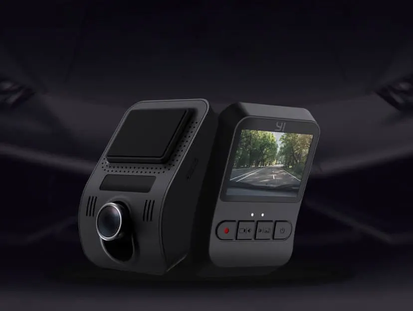 Видеорегистратор Xiaomi Yi Mini Dash Camera Car (1080P/30fps) (1)