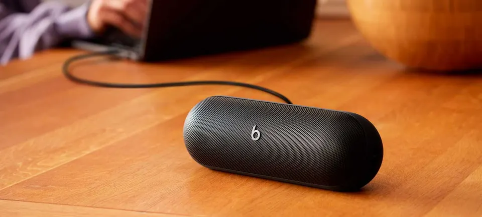 Беспроводная колонка Beats Pill Kim Edition (8)