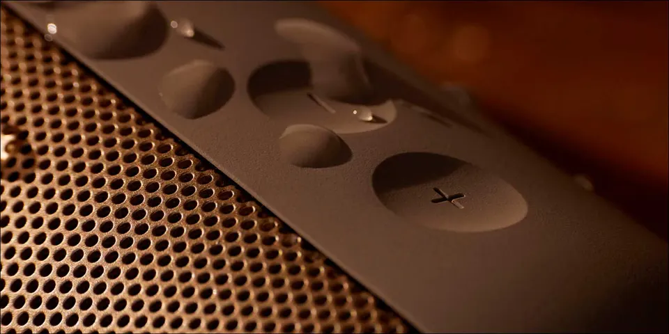 Беспроводная колонка Beats Pill Kim Edition (5)
