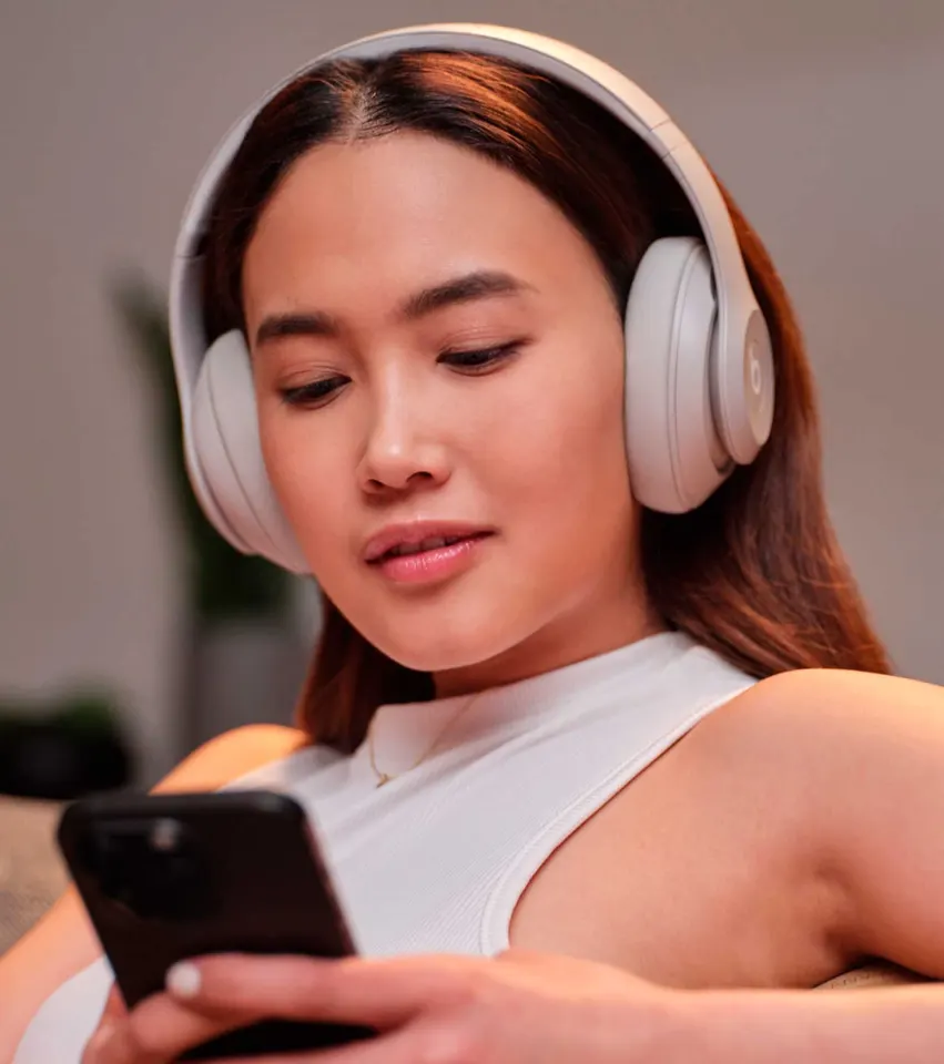 Беспроводные наушники Beats Studio Pro (11)