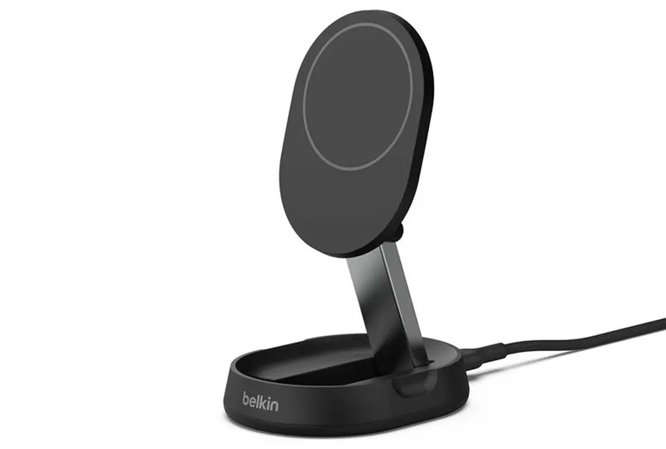 Беспроводное зарядное устройство Belkin BoostCharge Pro 15W (1)