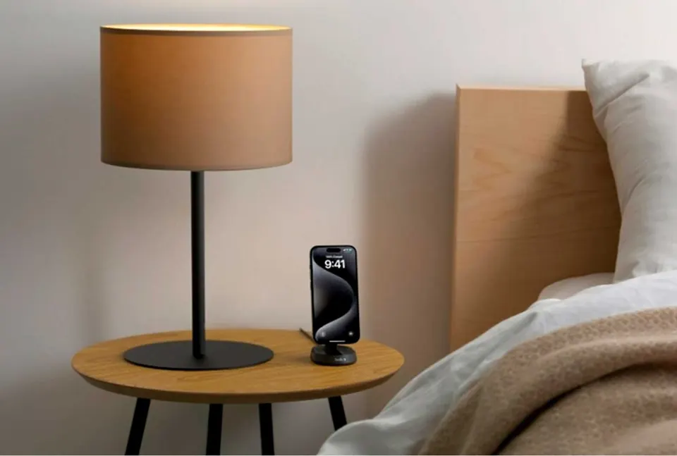 Беспроводное зарядное устройство Belkin BoostCharge Pro 15W (3)
