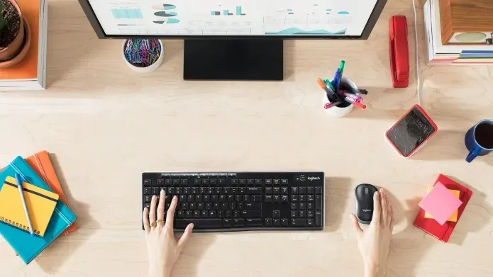 Беспроводная клавиатура и мышь Logitech MK270 (1)