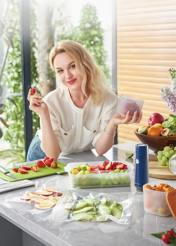 Вакуумный упаковщик Morphy Richards Cordless Vacuum Sealer + набор контейнеров для еды MR1119 (3)