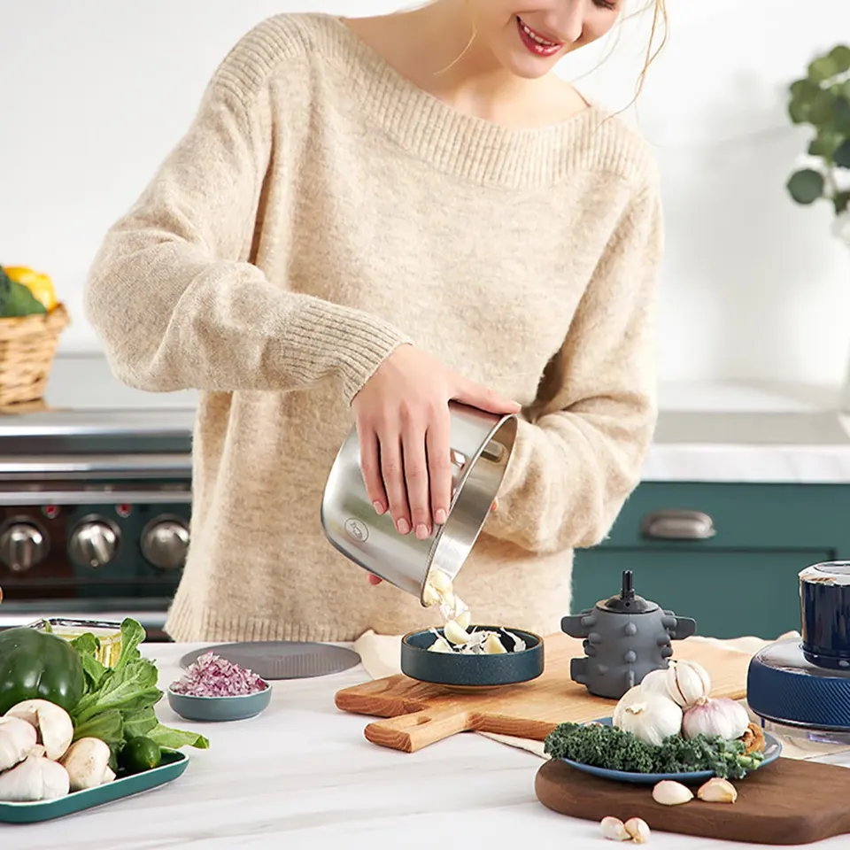 Мясорубка Morphy Richards Food Processor MR9401A (2)