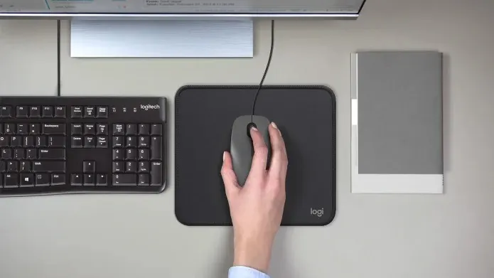 Проводная мышь Logitech M100R (4)