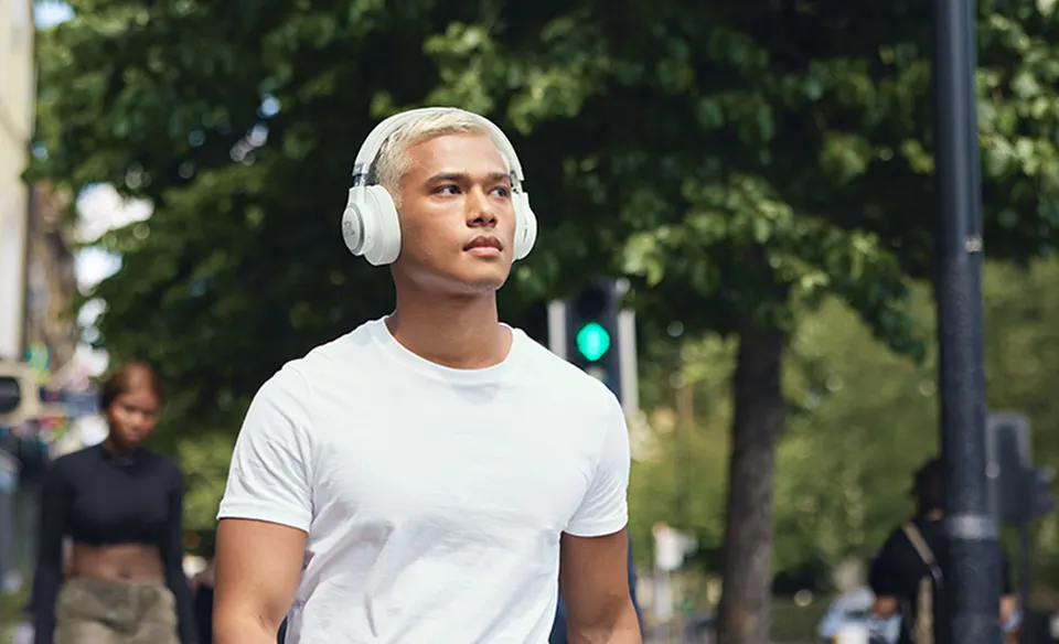 Беспроводные наушники JBL Live 770 NC (1)