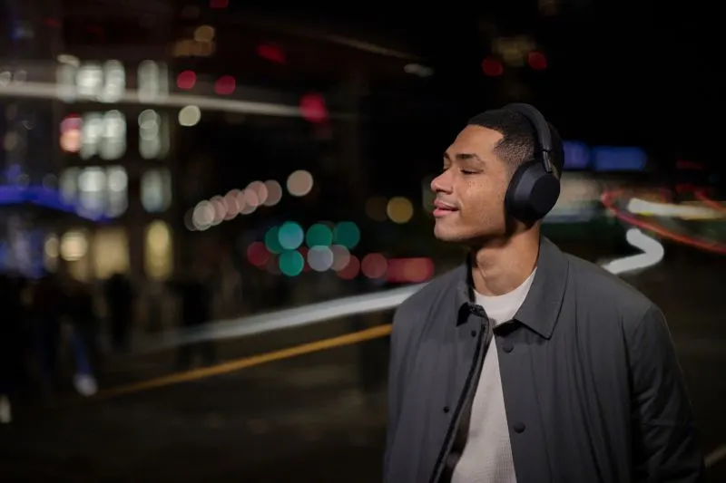 Беспроводные накладные наушники Sony WH-1000XM5 (1)