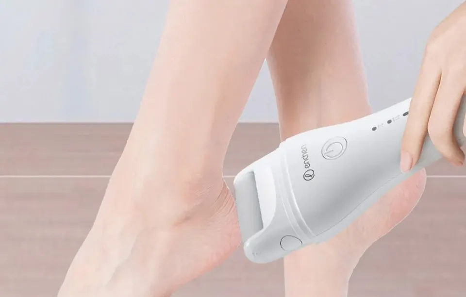 Электрическая роликовая пилка для ног и педикюра Enchen Rock Electric Foot Callus Remove (1)