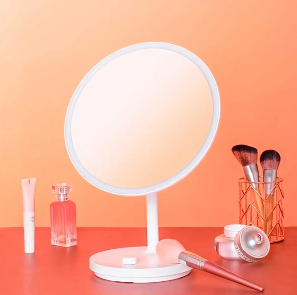 Зеркало для макияжа с LED-Подсветкой и часами Jordan Judy (2)