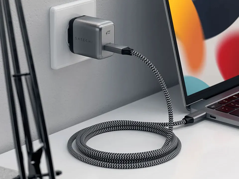Сетевое зарядное устройство Satechi 30W USB-C PD Wall Charger (2)