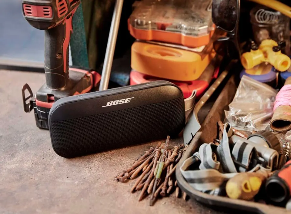 Портативная колонка Bose Soundlink Flex (3)