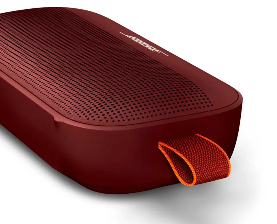 Портативная колонка Bose Soundlink Flex (5)
