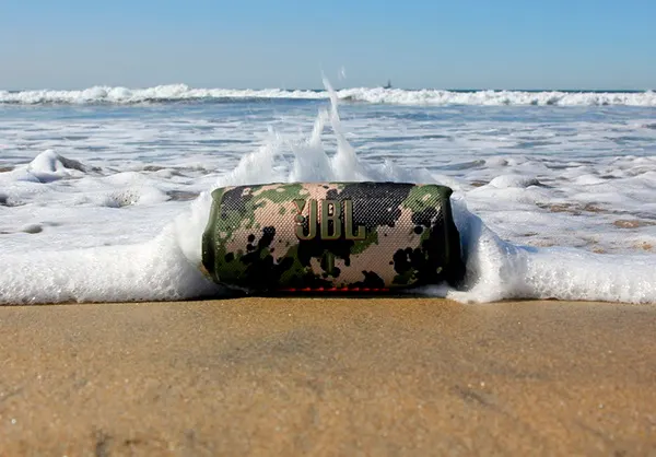 Портативная колонка JBL Charge 5 (5)