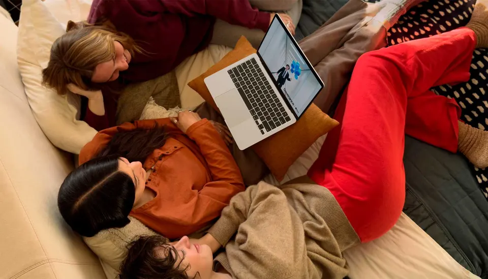 Ноутбук Apple MacBook Air 13" 2025 M4 10‑core CPU/ 8‑core GPU (16GB+256GB SSD) (5)