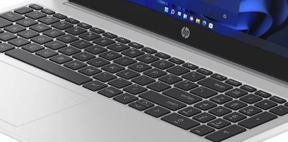 Ноутбук HP 250 G10 15.6" FHD Intel Core i7-1355U 13th Gen / Intel Iris Xe Graphics (16GB + 512GB SSD) Fingerprint, DOS (4)