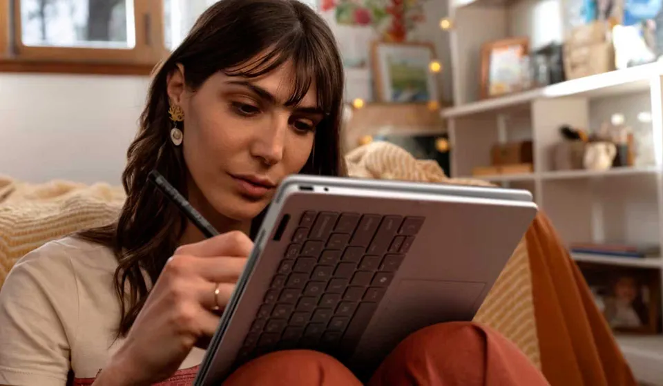 Ноутбук HP OmniBook X Flip 16.0" 2-in-1 IPS 2K AMD Ryzen AI 5 340 / AMD Radeon Graphics (16GB + 512GB SSD) Win11 (4)