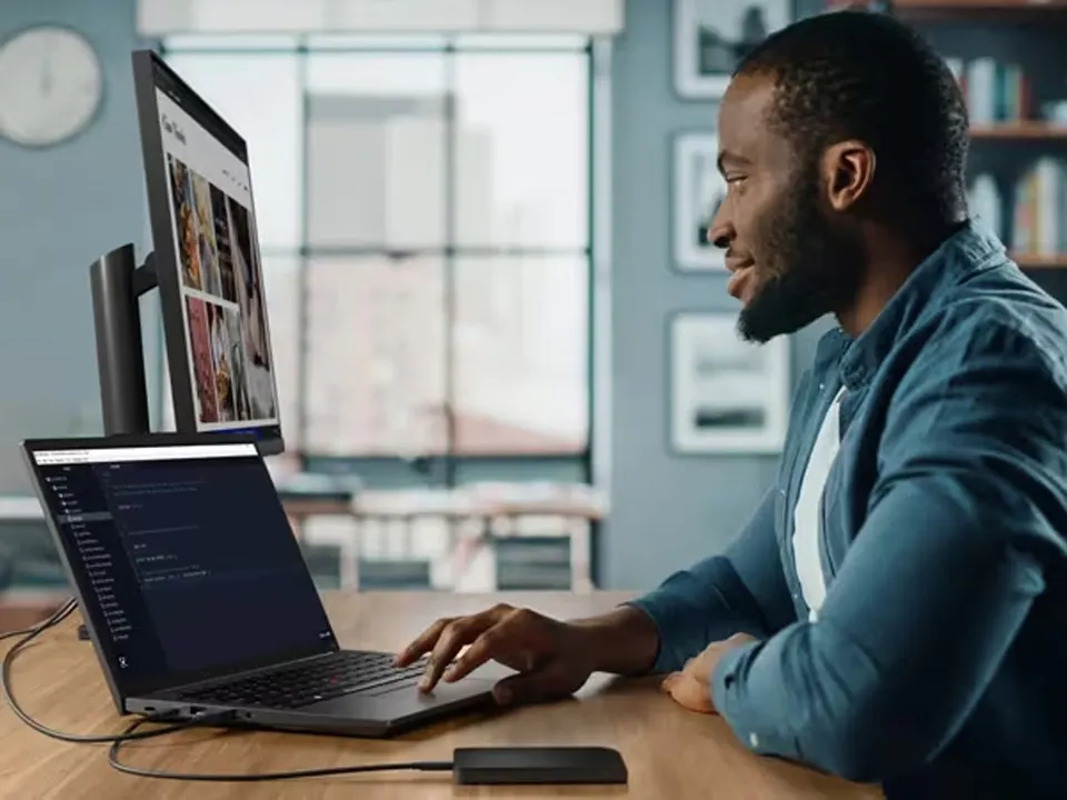 Ноутбук LENOVO THINKPAD E14 14" WUXGA IPS Intel Core i7-13700H 13th Gen/ Intel Iris Xe Graphics (32GB+512GB SSD) (1)