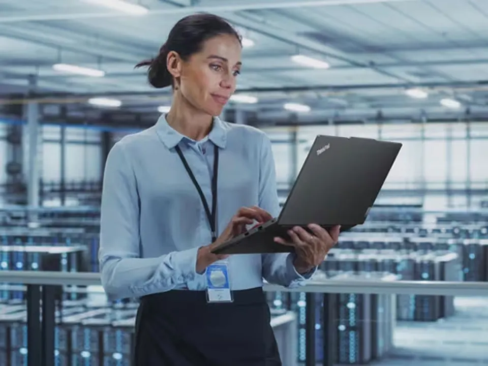 Ноутбук LENOVO THINKPAD E14 14" WUXGA IPS Intel Core i7-13700H 13th Gen/ Intel Iris Xe Graphics (32GB+512GB SSD) (4)