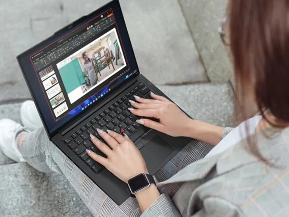 Ноутбук LENOVO THINKPAD E14 14" WUXGA IPS Intel Core i7-13700H 13th Gen/ Intel Iris Xe Graphics (32GB+512GB SSD) (5)
