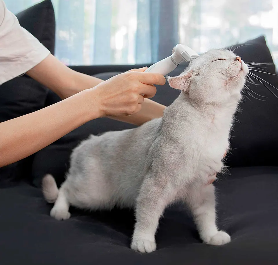 Щетка для вычесывания шерсти Pawbby De-shedding Brush (3)