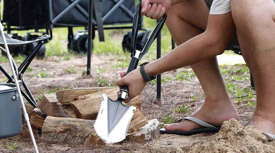 Мультифункциональная лопата Xiaomi NexTool Multi-Purpose Folding Shovel (1)