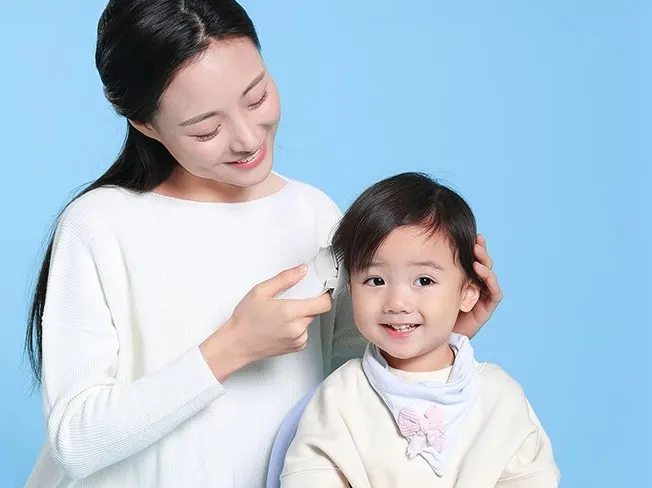 Машинка для стрижки Xiaomi MITU (Rice Rabbit) Baby Hair Trimmer (2)