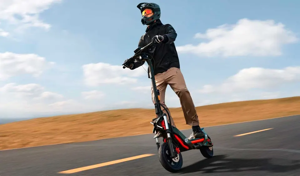Электросамокат Ninebot ZT3 Pro EU (1)